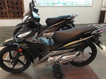 Chiny 110CC EngineGas Powered Motocykl, Sanya Bike Elastic Seat LED Spotlight dostawca